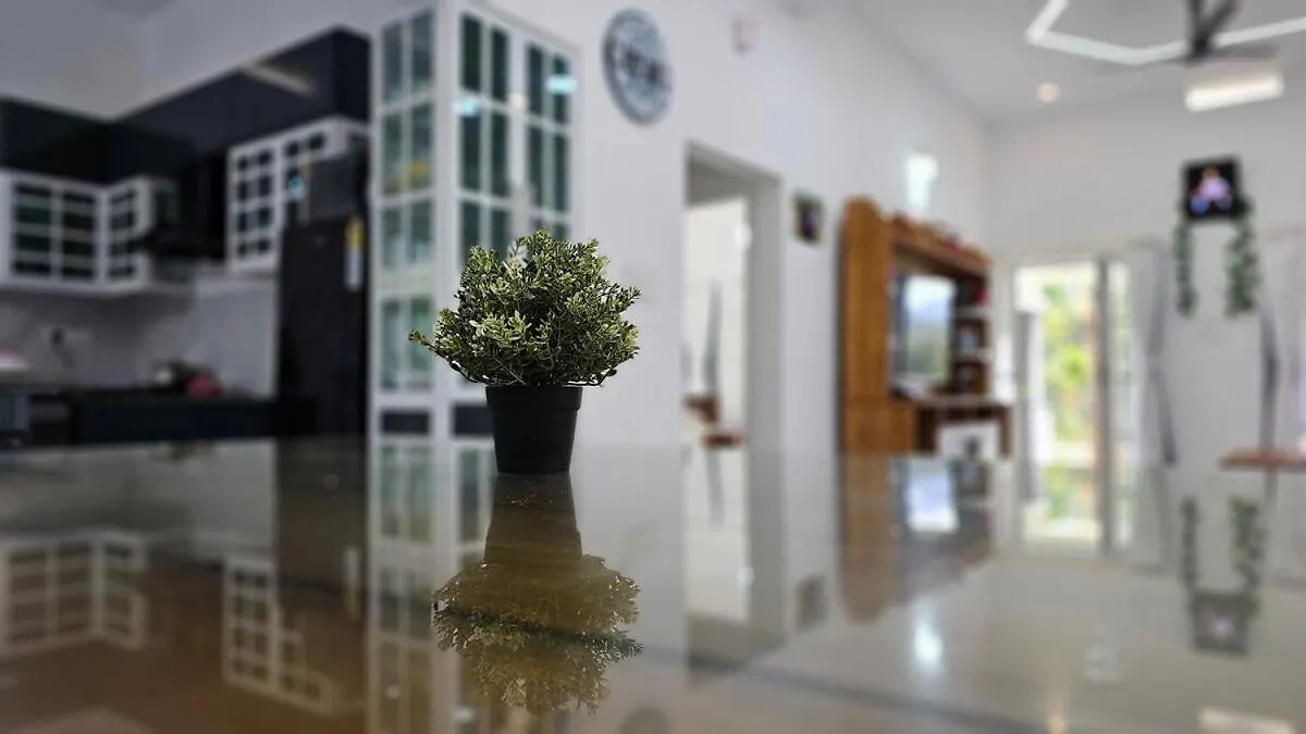 Uthuppan'S 2 Bedroom First Floor Udumbanshola 0*,