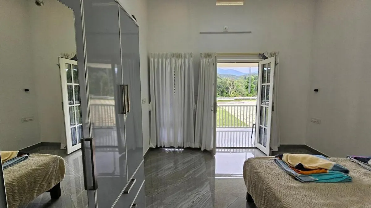Uthuppan'S 2 Bedroom First Floor Udumbanshola