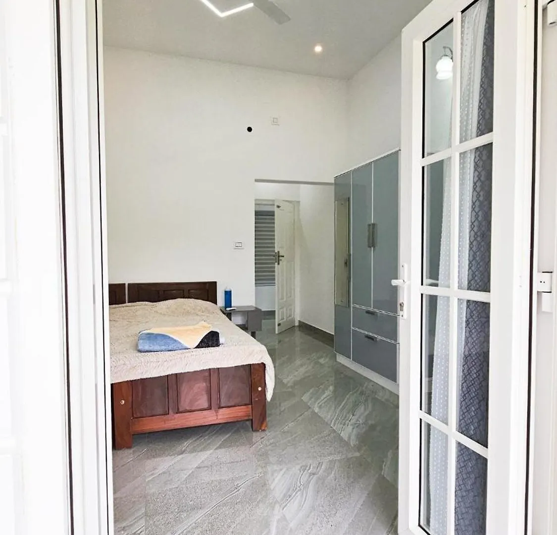 Apartamento Uthuppan'S 2 Bedroom First Floor Udumbanshola Índia