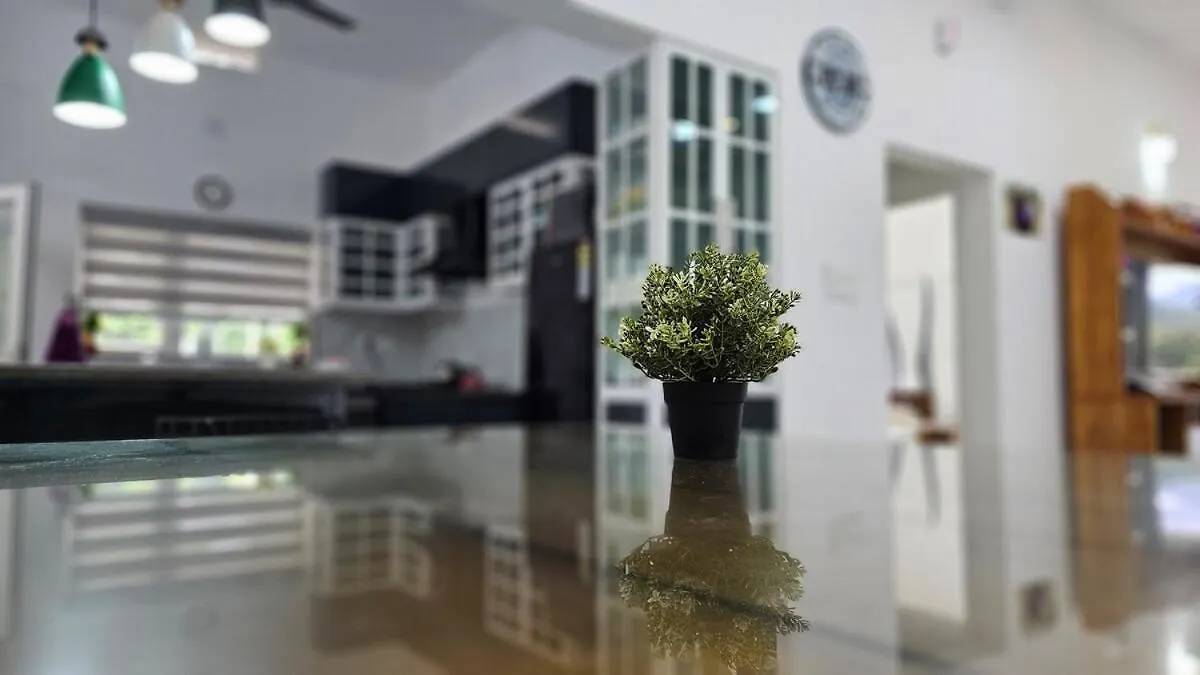 Apartamento Uthuppan'S 2 Bedroom First Floor Udumbanshola